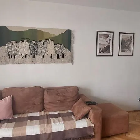 Regle & Apartment